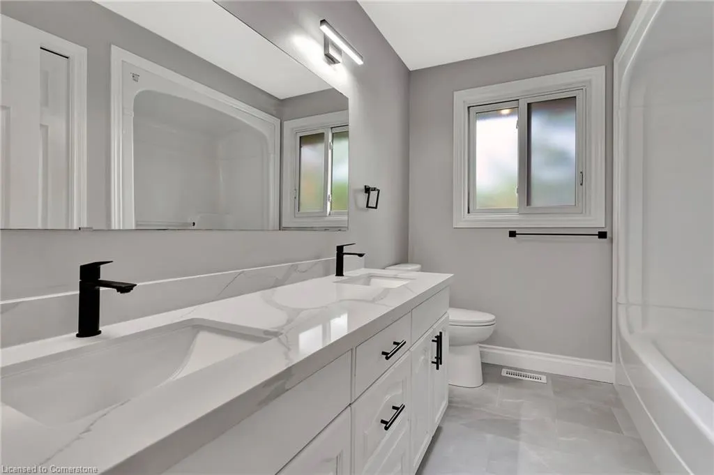 126 Highland Road W