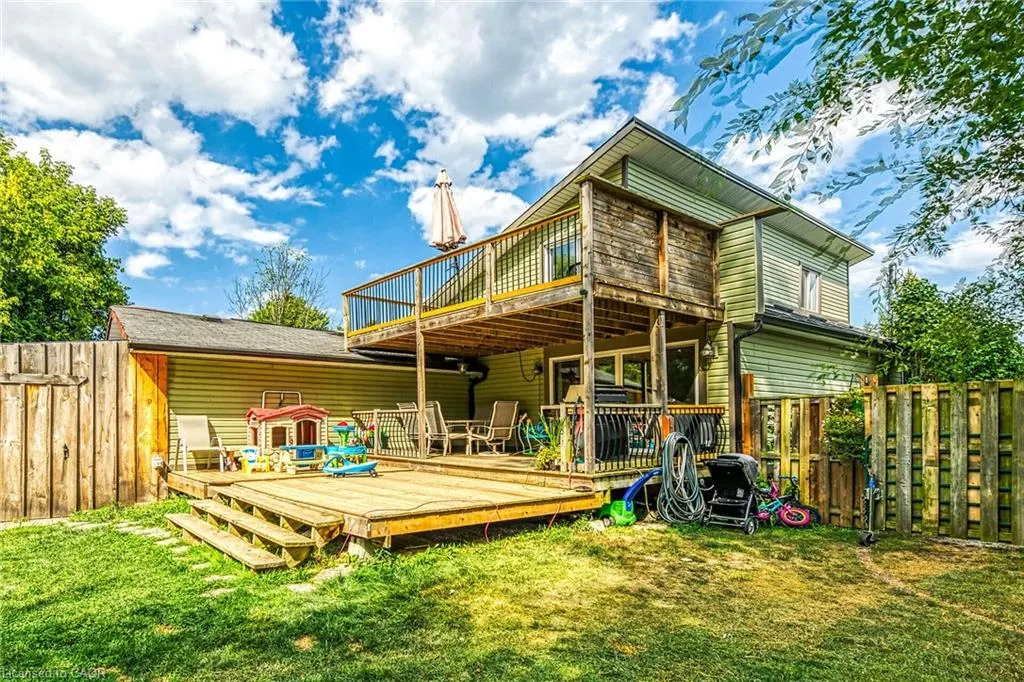 1435 Merrittville Highway