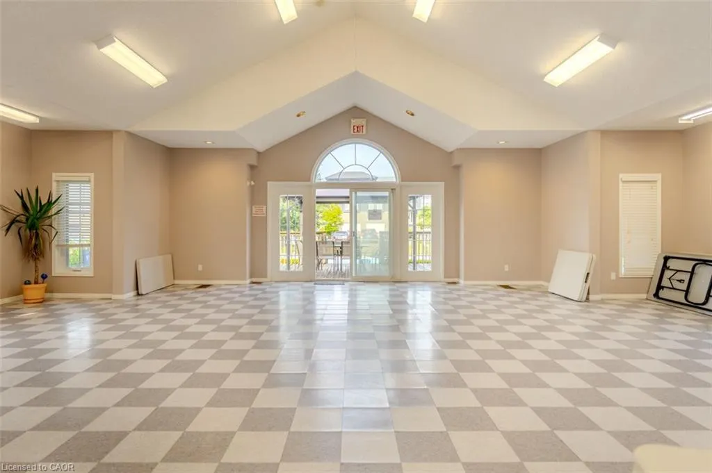 199 Saginaw Parkway, #30
