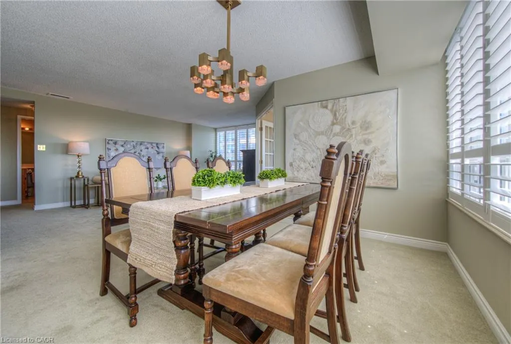4 Willow Street, #1502
