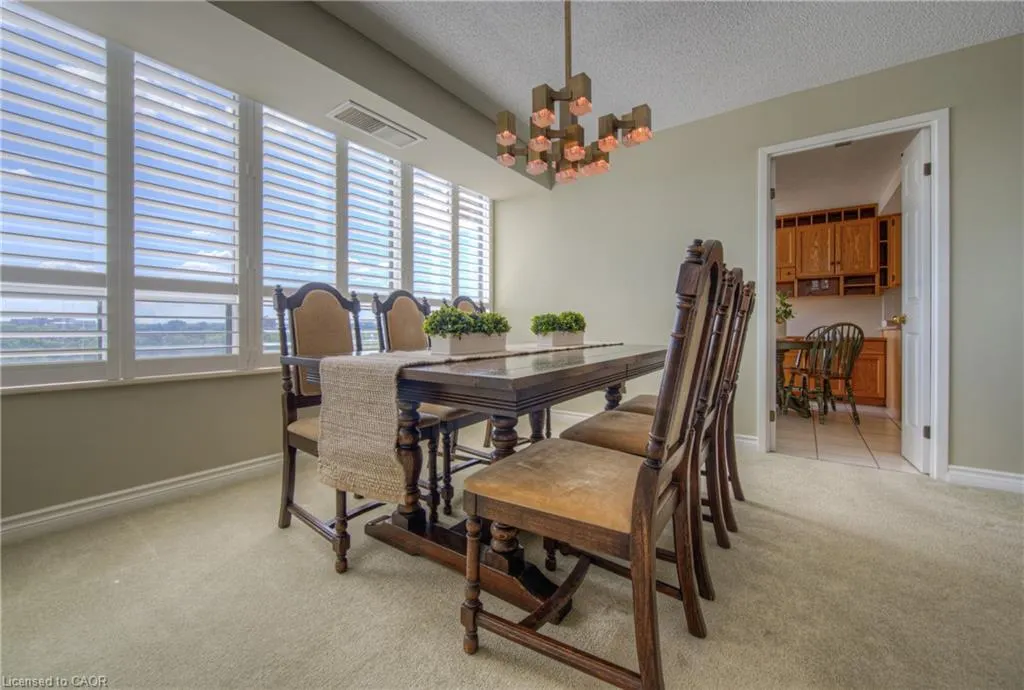 4 Willow Street, #1502