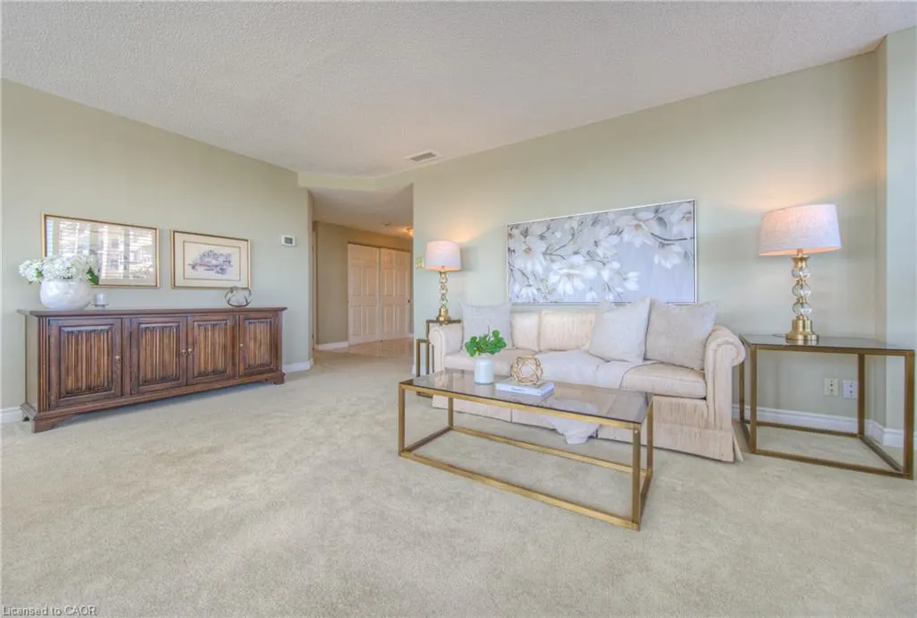 4 Willow Street, #1502