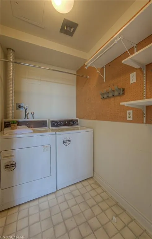 4 Willow Street, #1502