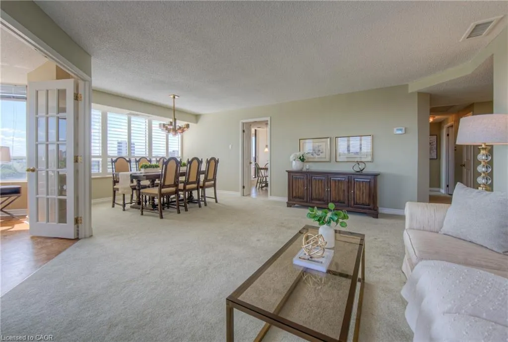 4 Willow Street, #1502
