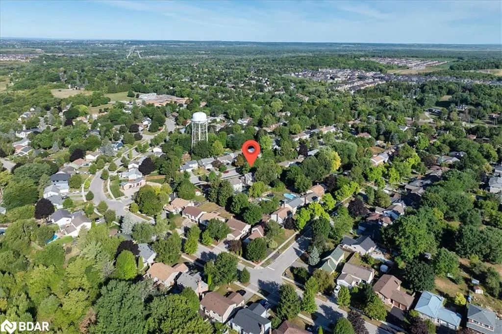 7 Grist Mill Road E