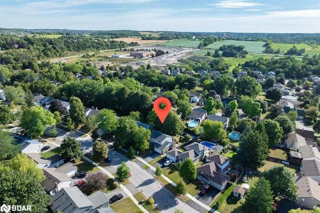 7 Grist Mill Road E