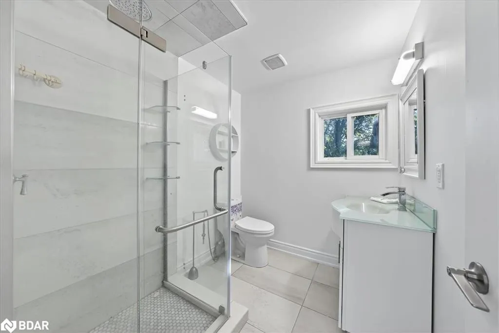 7 Grist Mill Road E