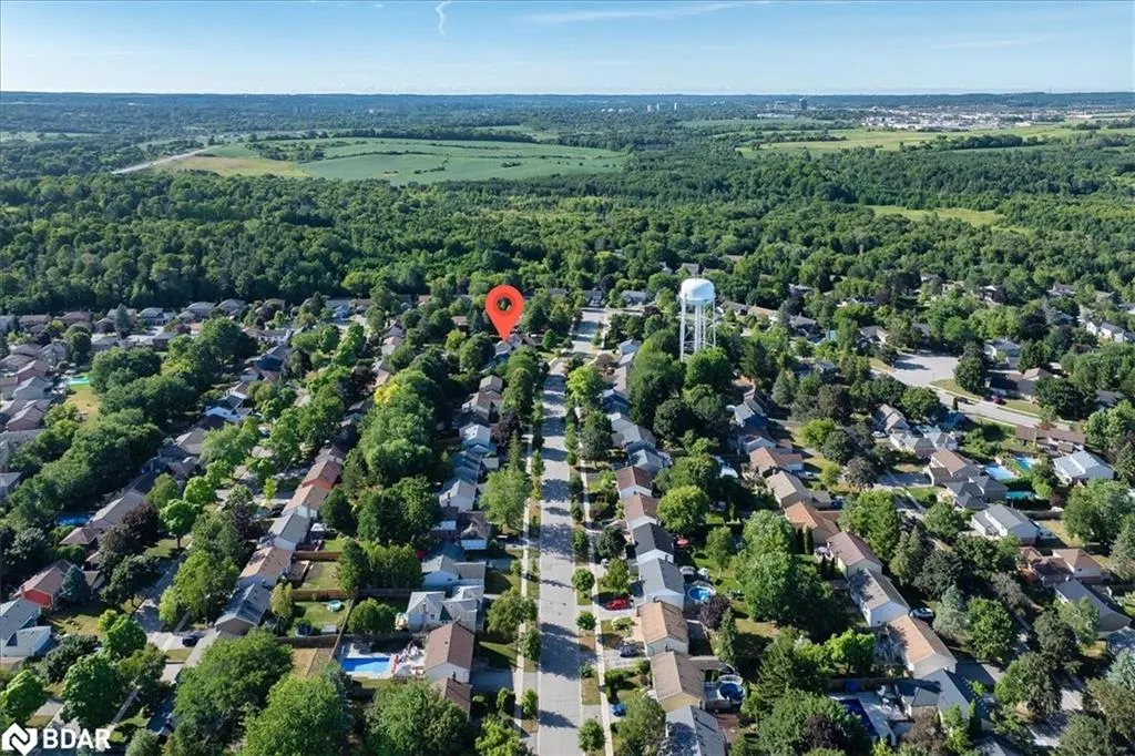7 Grist Mill Road E
