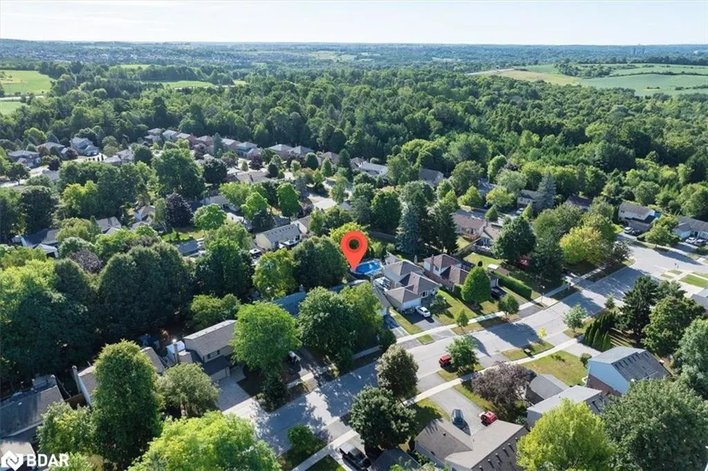 7 Grist Mill Road E