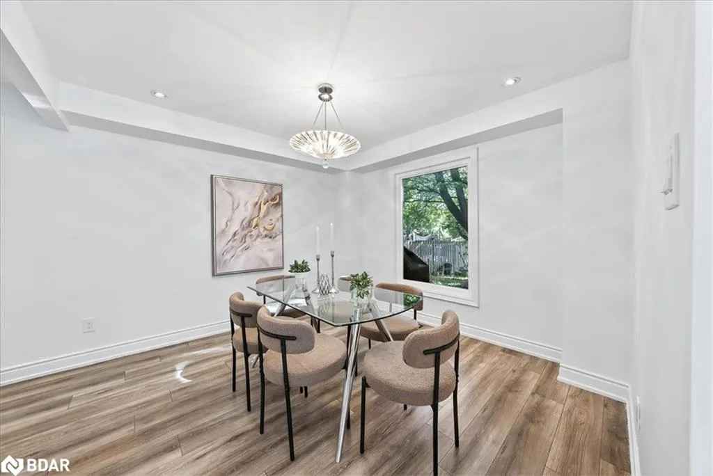 7 Grist Mill Road E