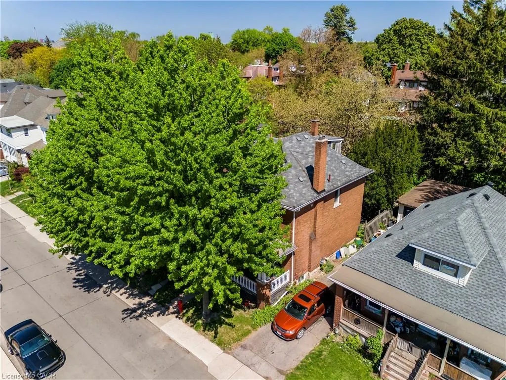 115 Spadina Avenue