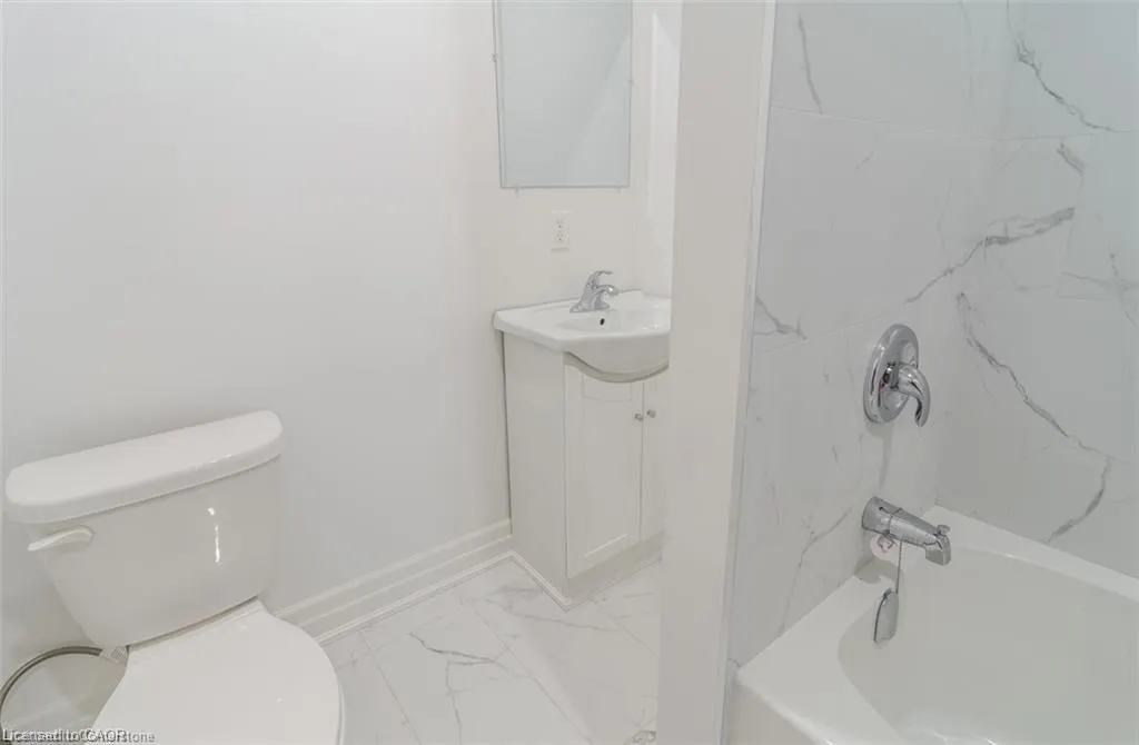 115 Spadina Avenue