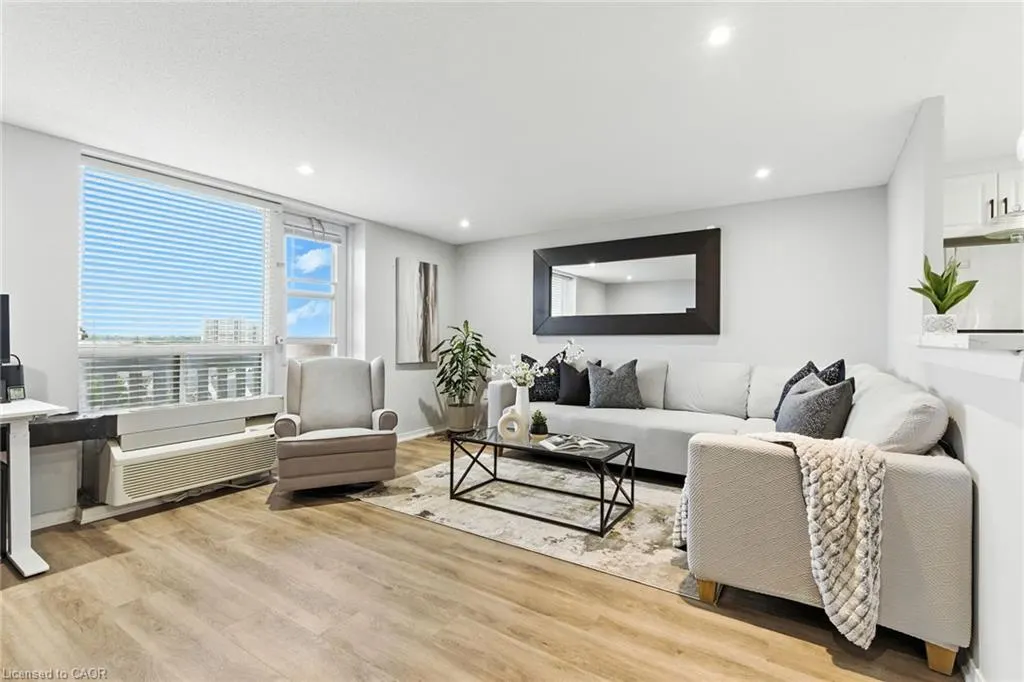 6720 Glen Erin Drive, #514