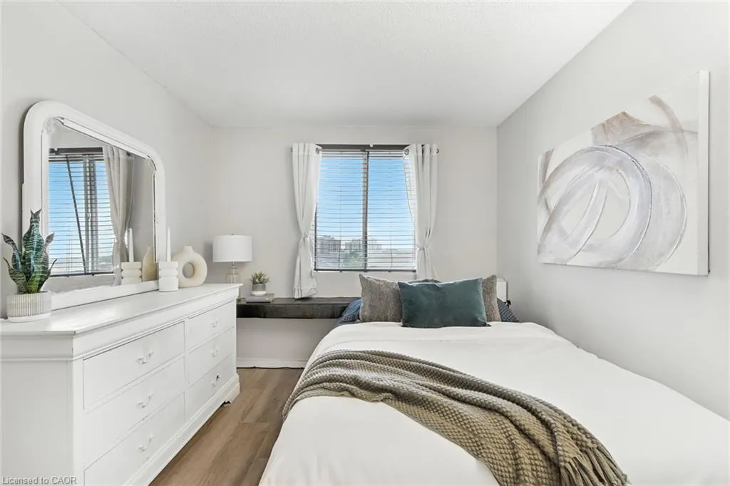 6720 Glen Erin Drive, #514