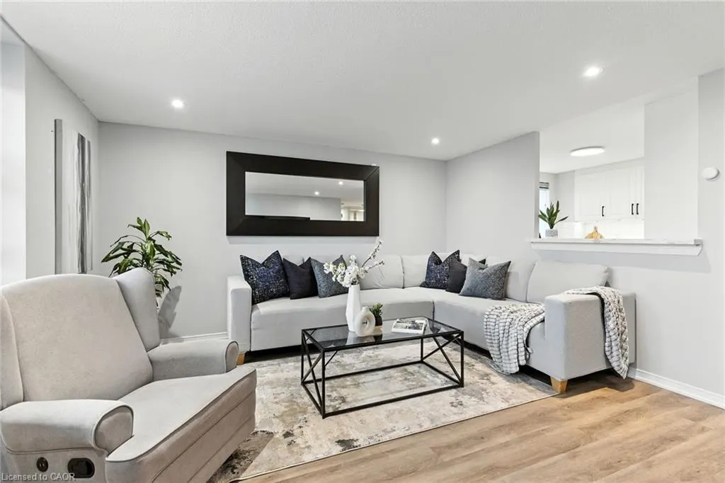 6720 Glen Erin Drive, #514
