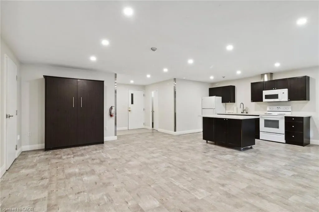 6720 Glen Erin Drive, #514