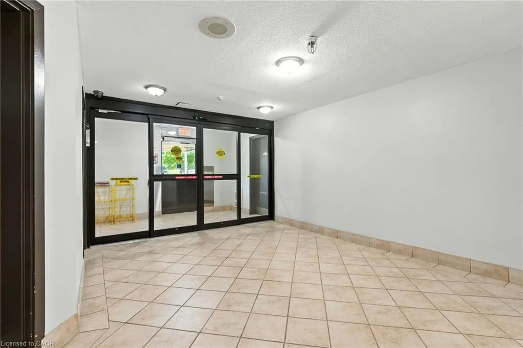 6720 Glen Erin Drive, #514