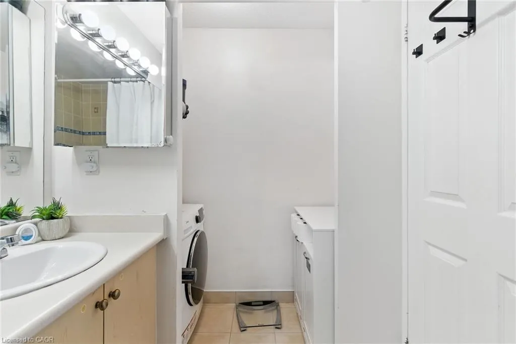 6720 Glen Erin Drive, #514