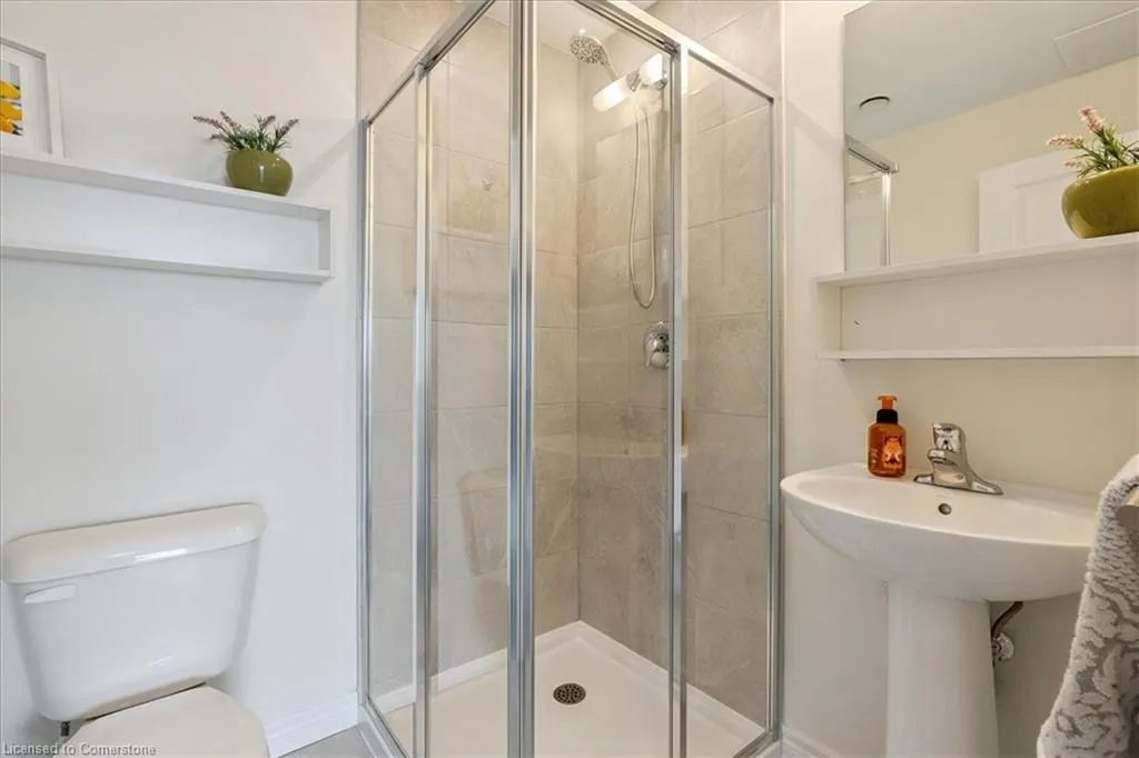 2750 King Street E, #704
