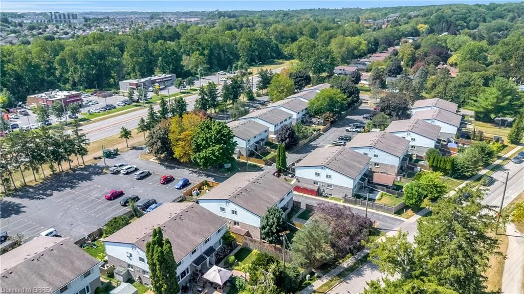 8 Oakhill Drive, #A