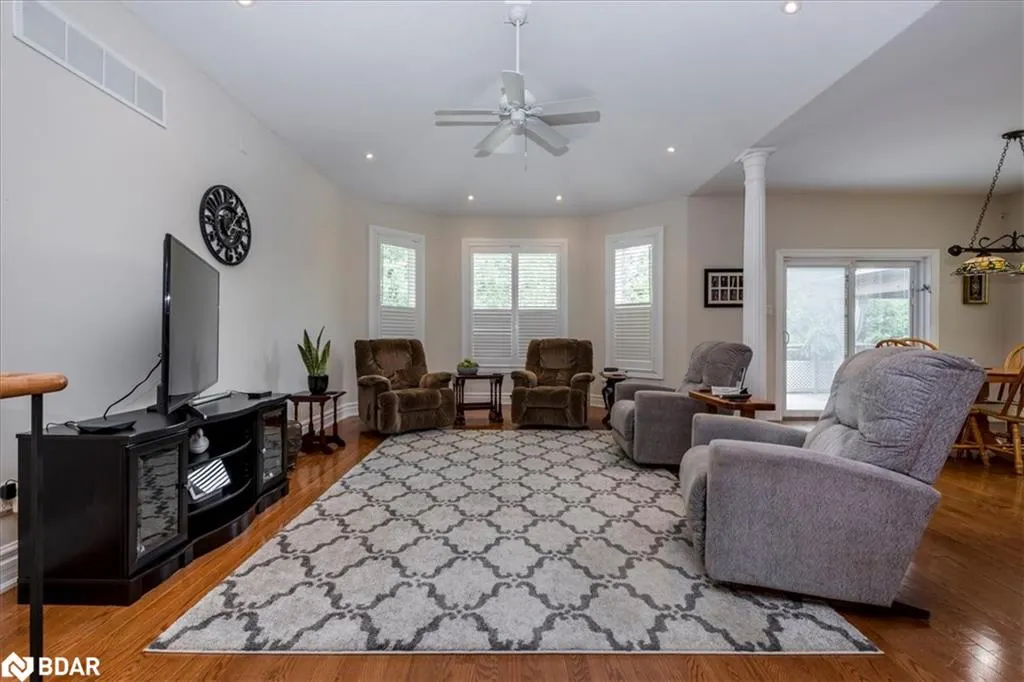 34 Heatherwood Drive