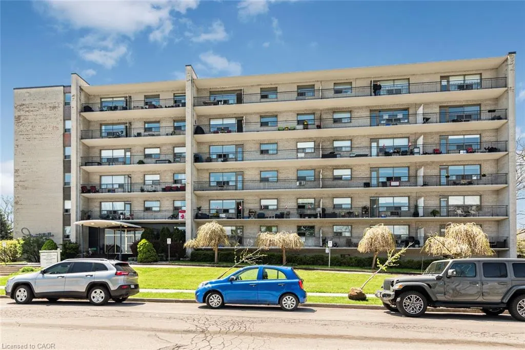 222 Concession Street, #203