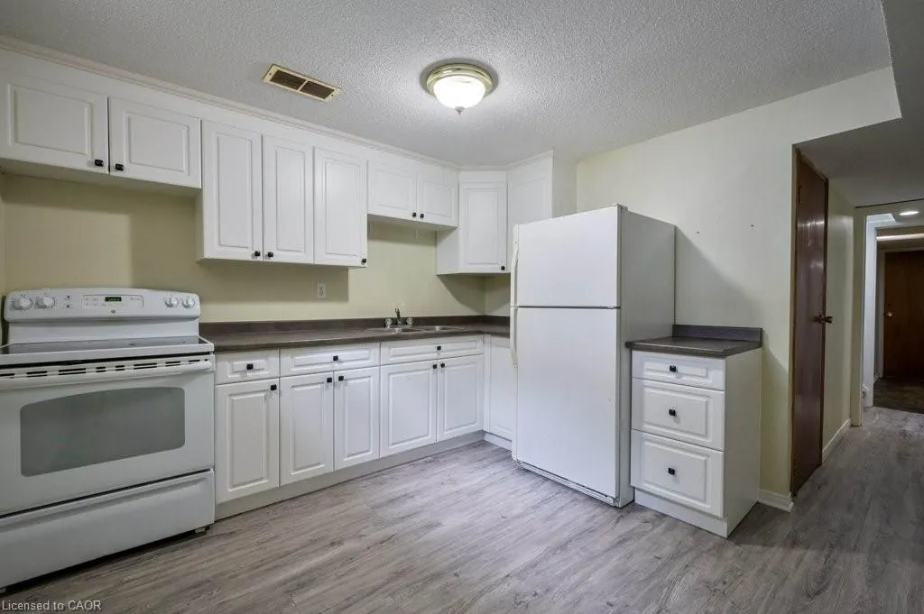 91 Kimberly Crescent