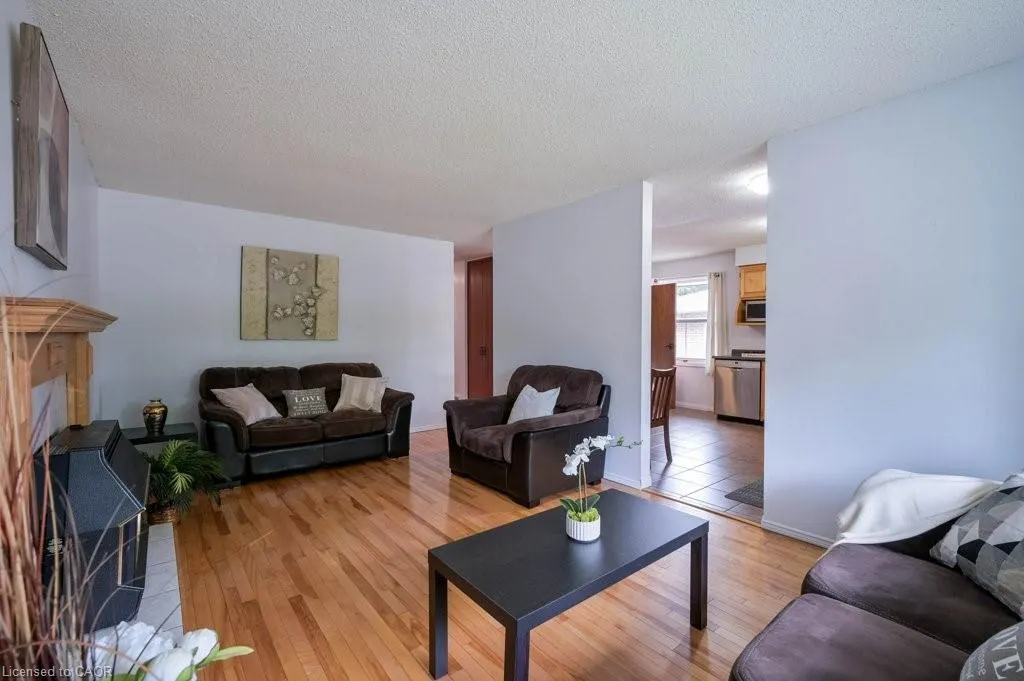 91 Kimberly Crescent