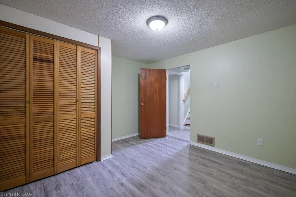 91 Kimberly Crescent