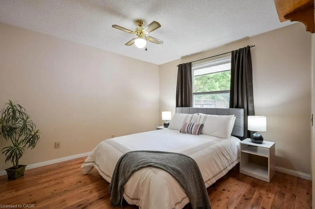 91 Kimberly Crescent