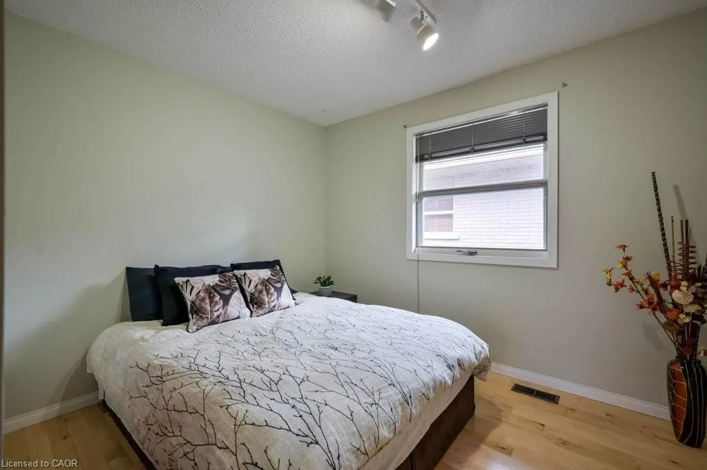 91 Kimberly Crescent