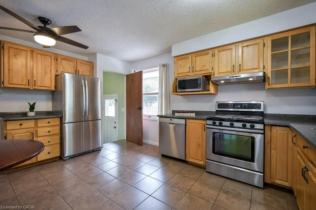 91 Kimberly Crescent