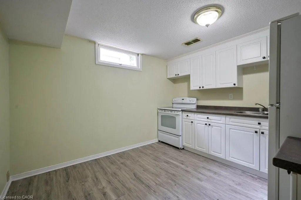 91 Kimberly Crescent