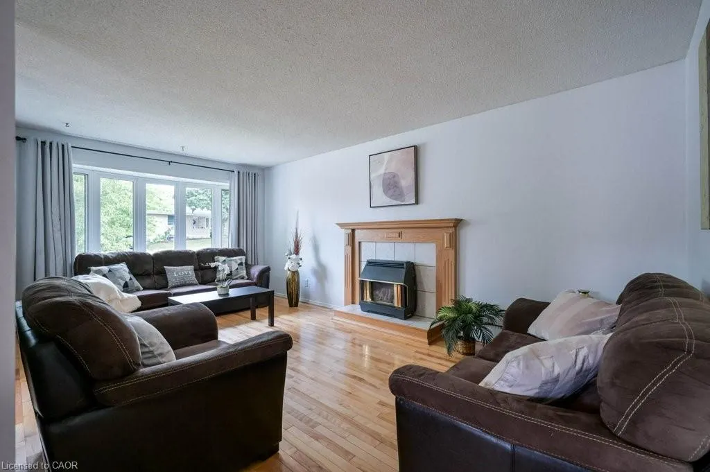 91 Kimberly Crescent