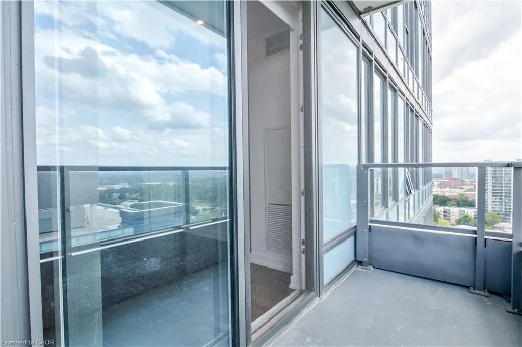 15 Wellington Street S, #2214