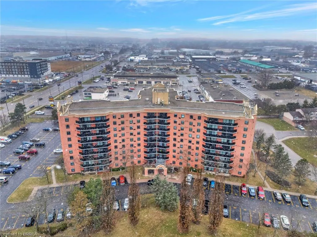 9 Bonheur Court, #902
