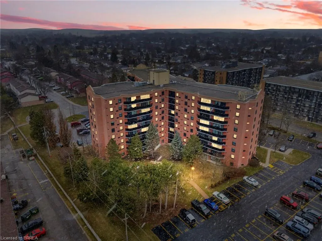 9 Bonheur Court, #902
