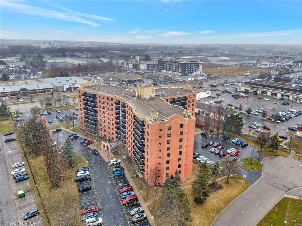 9 Bonheur Court, #902