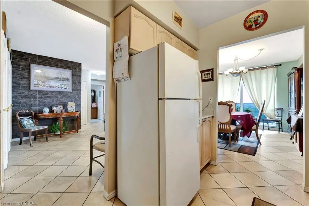 9 Bonheur Court, #902