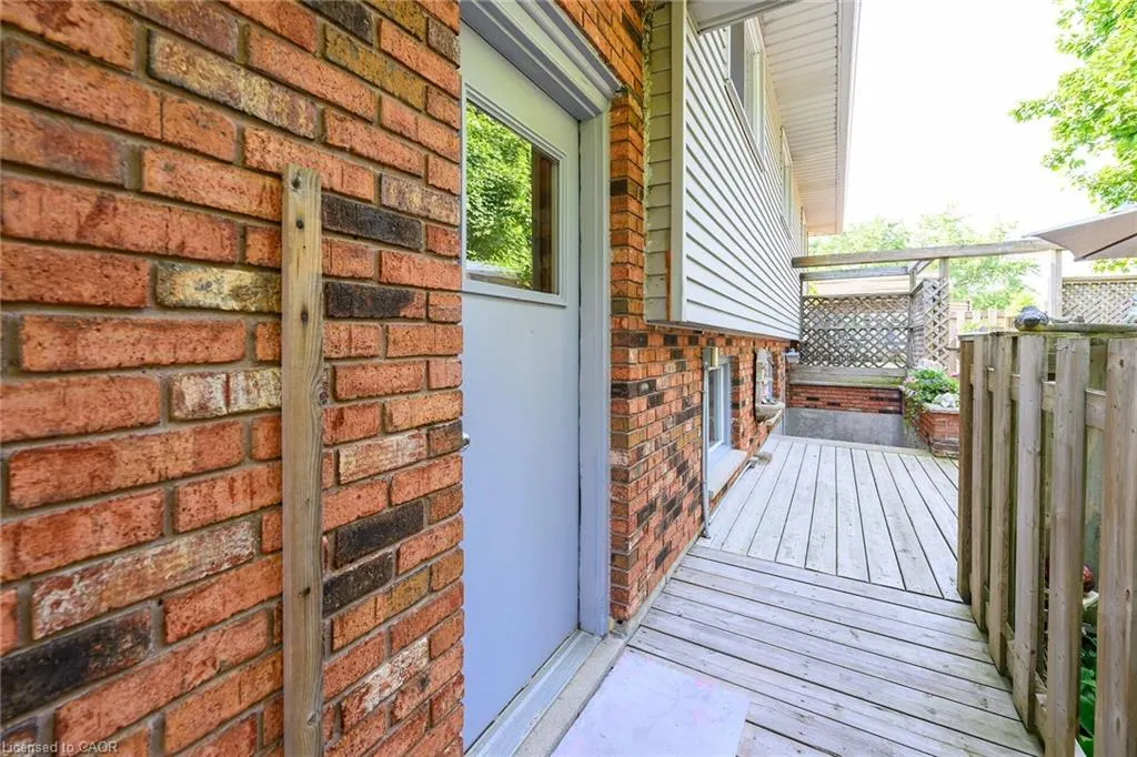 113 Wade Road N