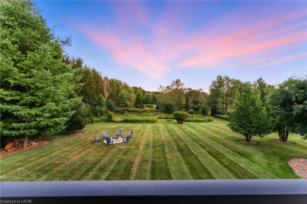 7381 Sideroad 4