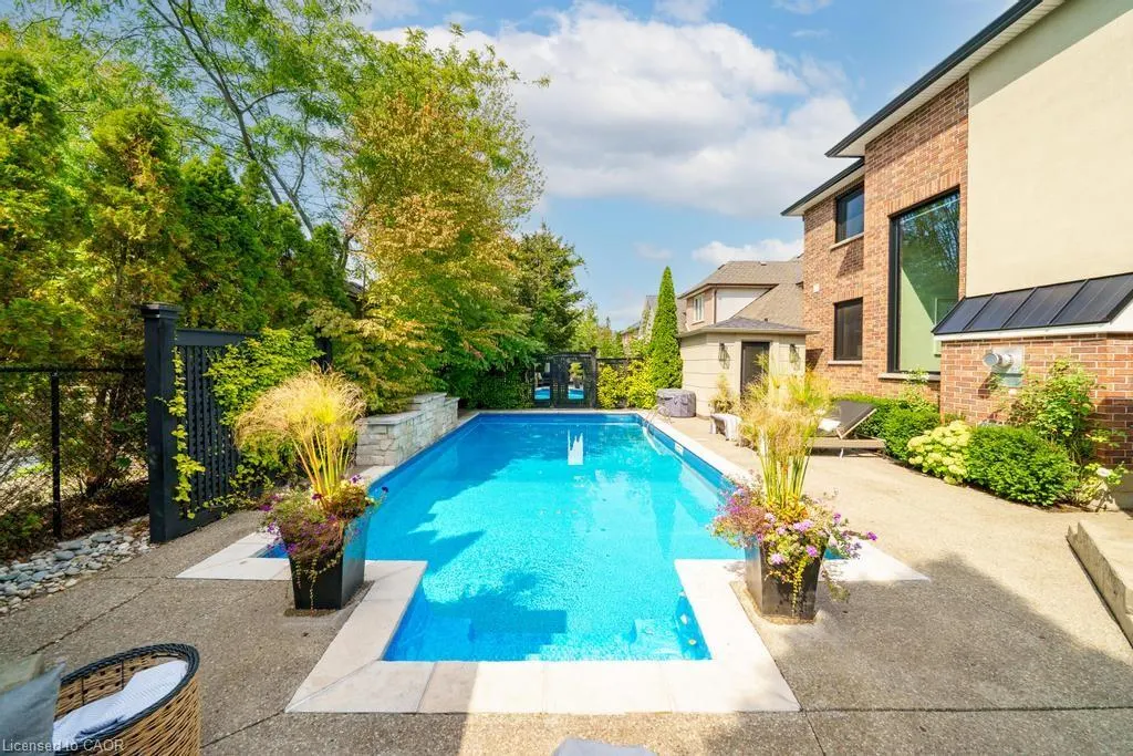 166 Foxridge Drive