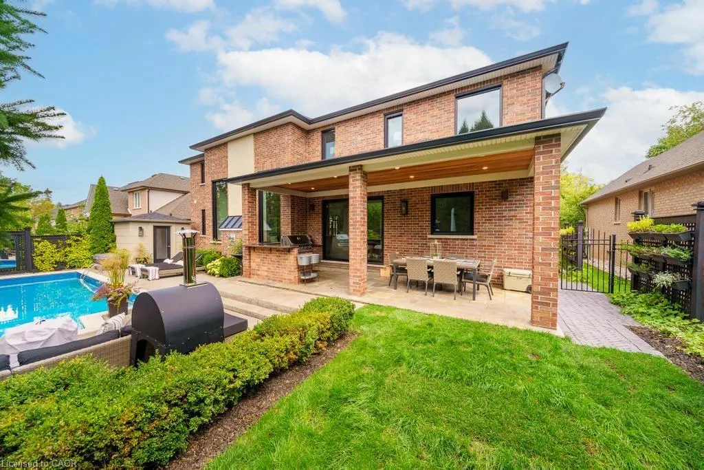 166 Foxridge Drive