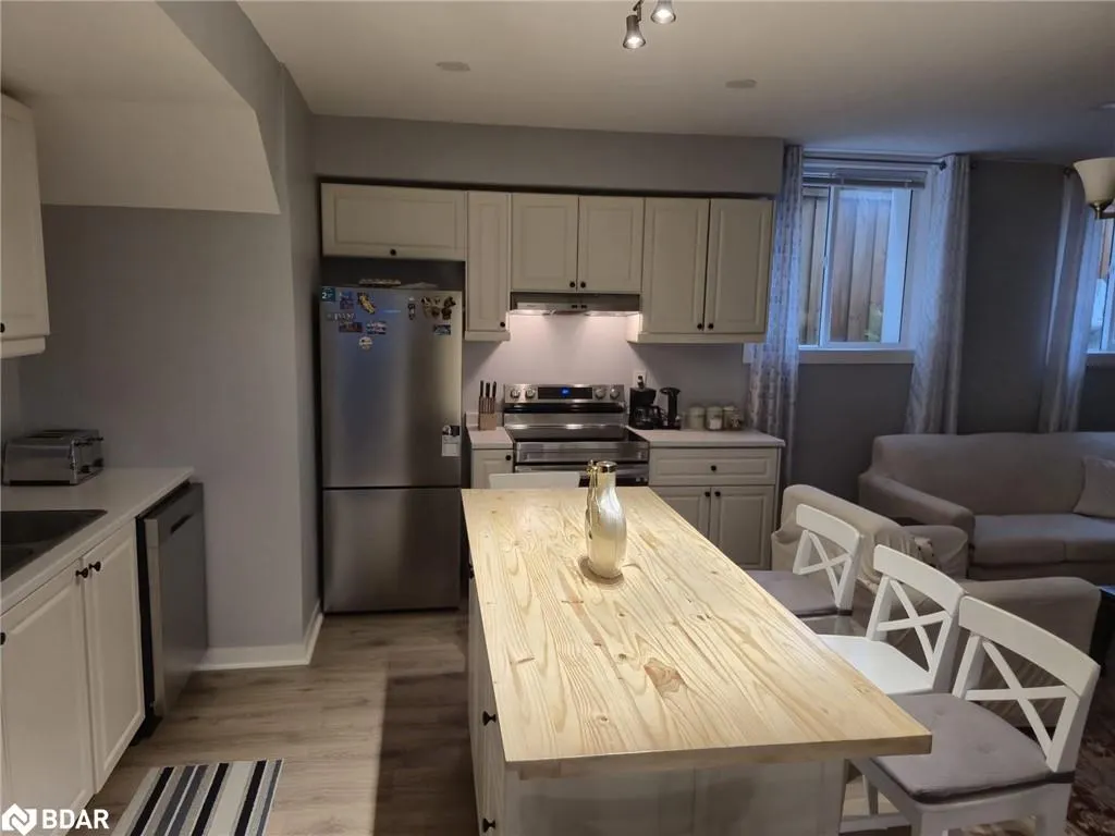 127 Muirfield Drive, #LOWER LEVEL