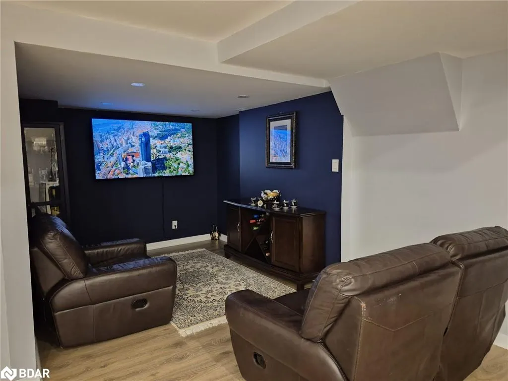 127 Muirfield Drive, #LOWER LEVEL