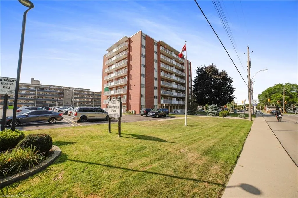 8 Woodman Drive S, #808