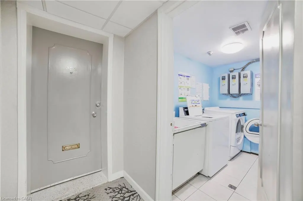 8 Woodman Drive S, #808