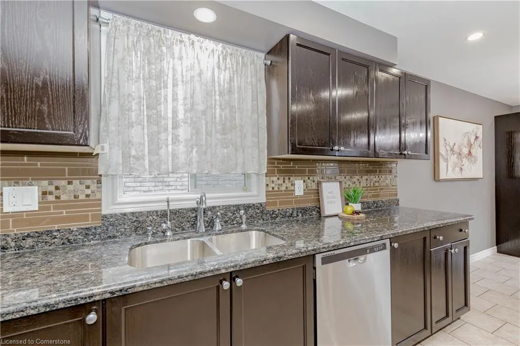 11 Willowridge Way