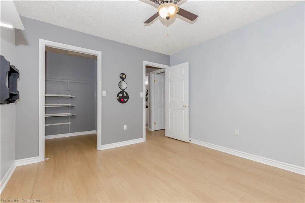11 Willowridge Way