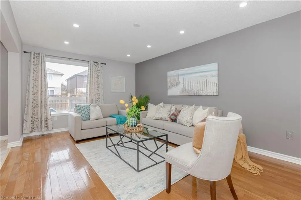 11 Willowridge Way
